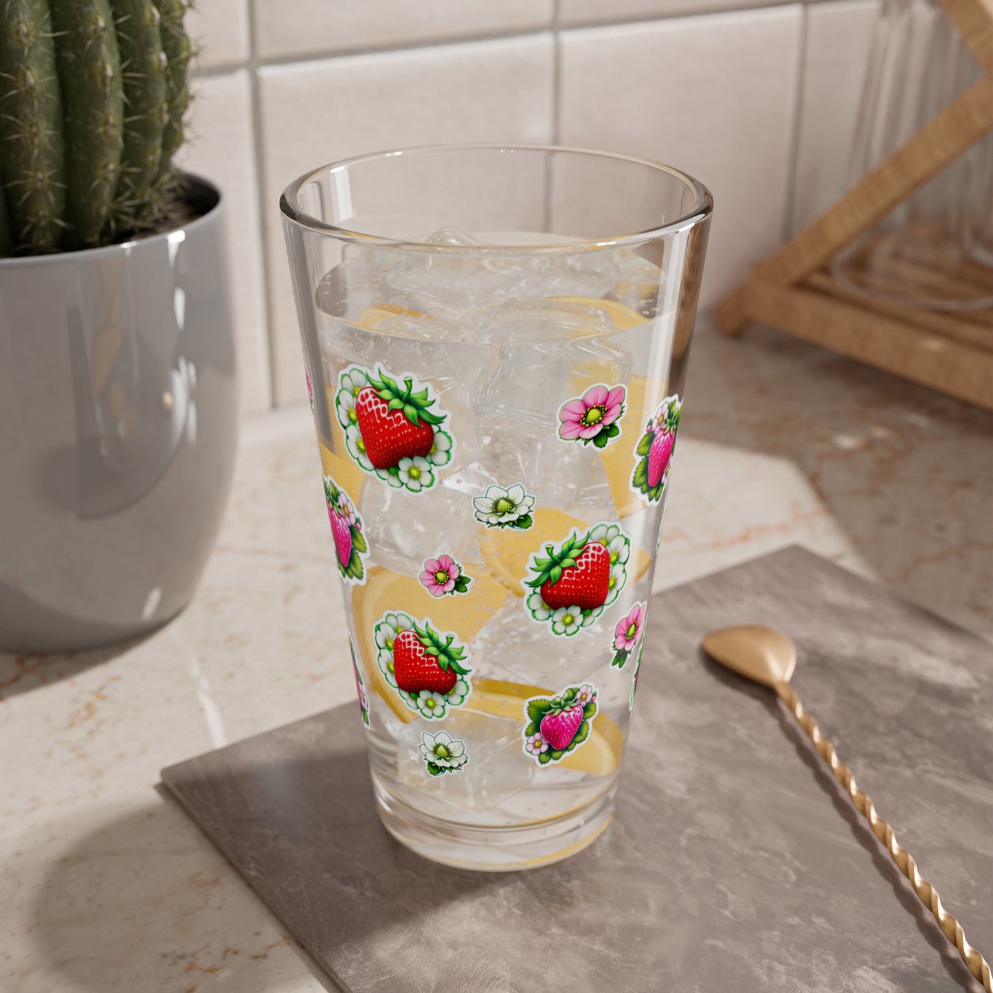 Strawberry Dreams Mixing Glass, 16oz Pint Glass